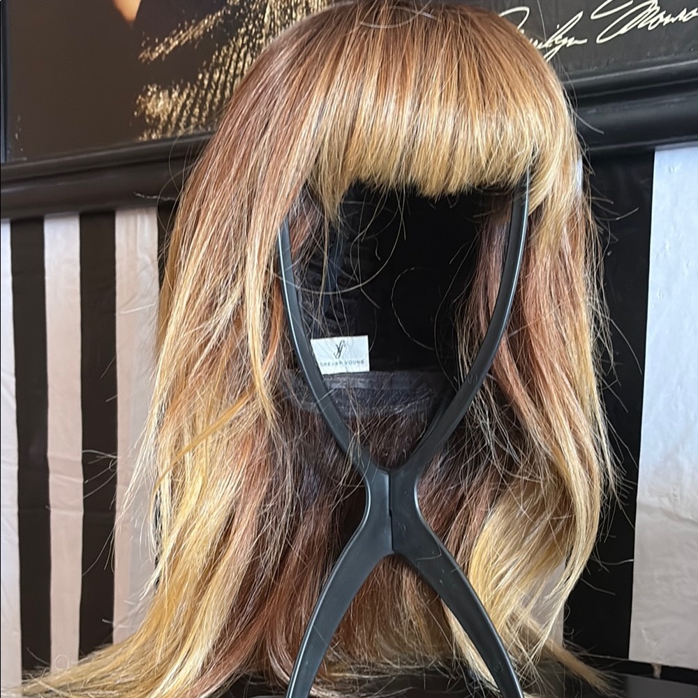 WIG on a Cream and Brown Hair Accessory with Fringe and Layers